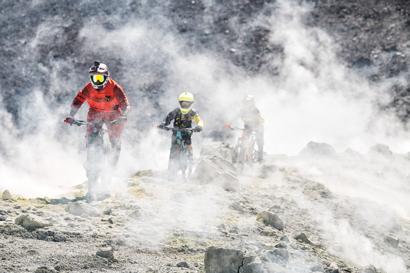 火山骑行