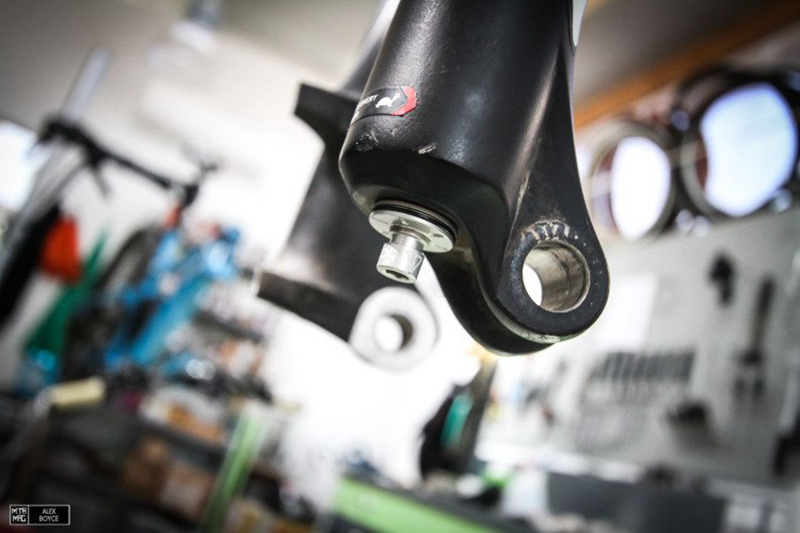 给你前叉洗个澡：Rockshox Pike快速清洁及简单保养