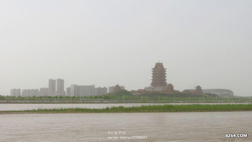 黄沙漫天